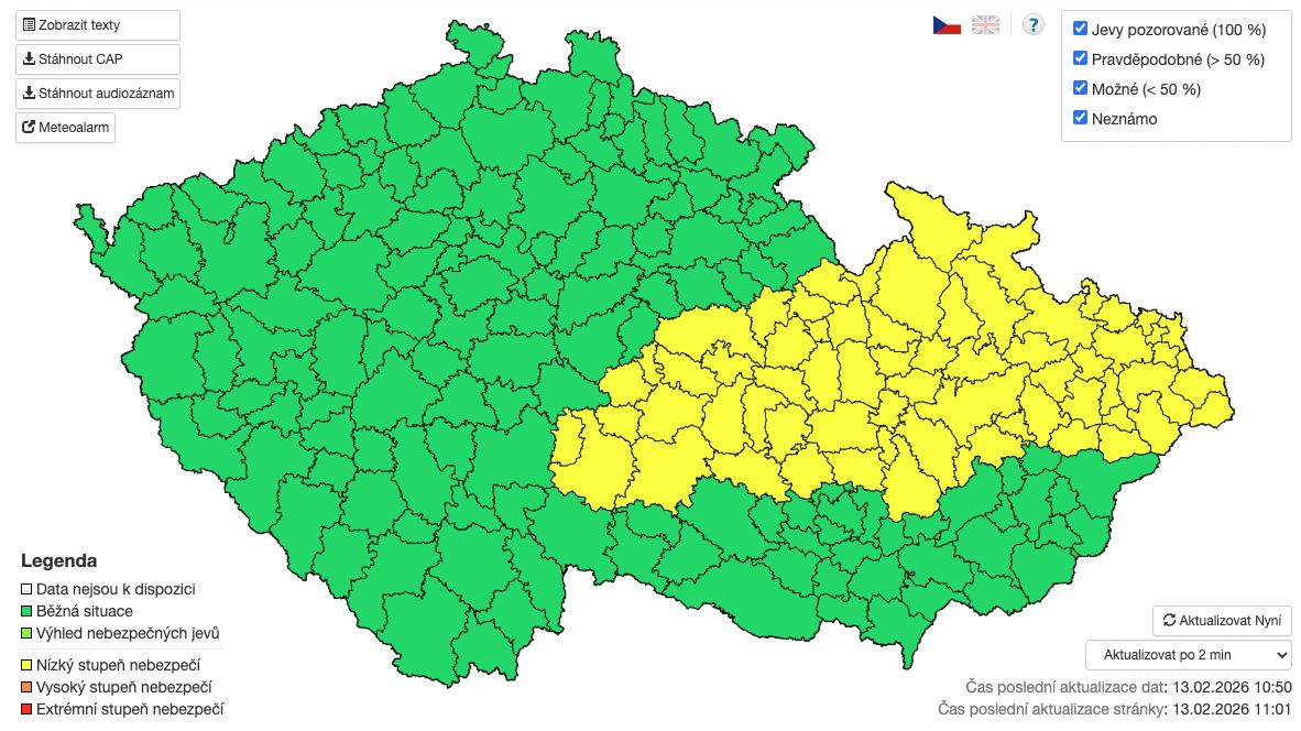 Až 15 centimetrů. Meteorologové varovali před sněžením a sněhovými jazyky
